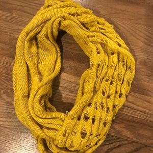 Mustard knit scarf